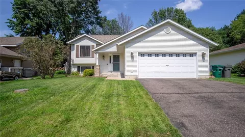 702 Hewitt St, Eau Claire, WI 54703
