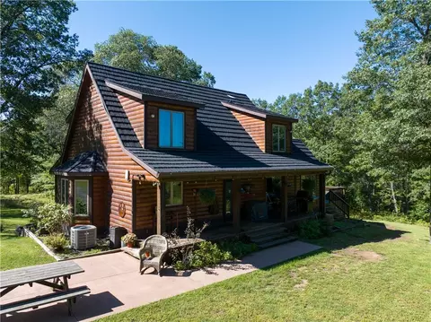 n8217 Daisy Lane, Spooner, WI 54801