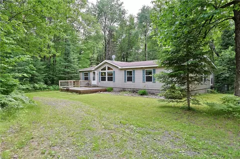 42505 Woodcrest Dr, Cable, WI 54821