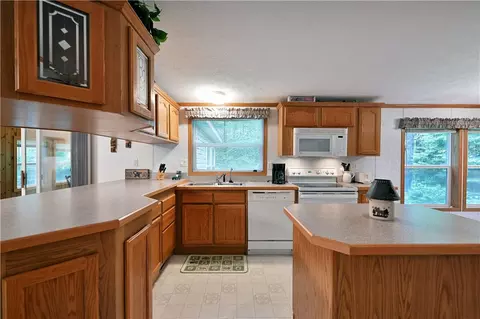 42505 Woodcrest Dr, Cable, WI 54821 photo 7