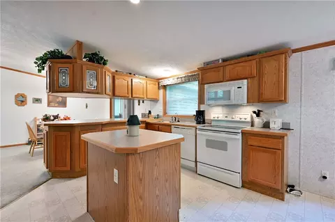 42505 Woodcrest Dr, Cable, WI 54821 photo 9
