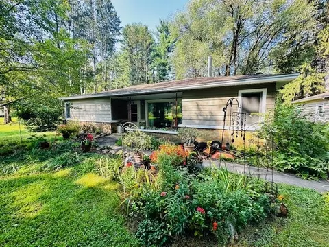 3640 Nimitz St, Eau Claire, WI 54701