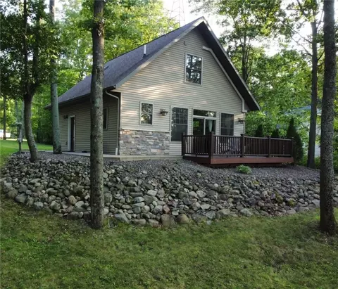 w9352 Woodlawn Drive, Holcombe, WI 54745