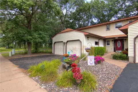 219 Harvest Ln #3, Altoona, WI 54720