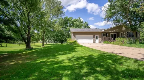 456 W Youth Rd, Mondovi, WI 54755