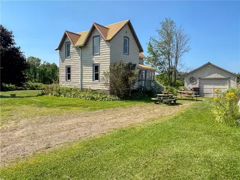 1128 10 12 St, Barron, WI 54812