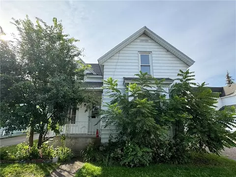 709 Main St #1-2, Eau Claire, WI 54701