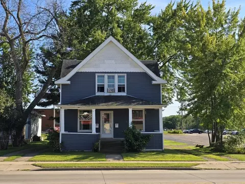 1332 17th Ave #1/2, Bloomer, WI 54724
