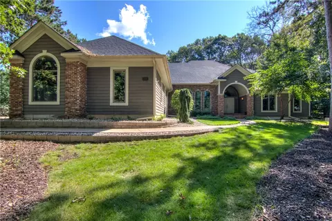 3701 Timber Creek Ct, Eau Claire, WI 54701