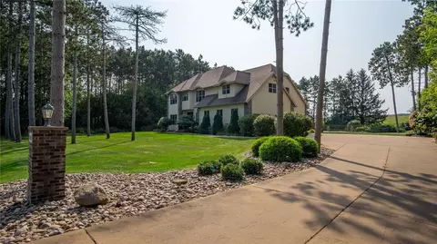 s8945 Stonebrook Drive, Eleva, WI 54738 photo 2