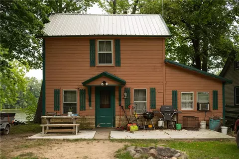 884 15th Ave, Almena, WI 54805