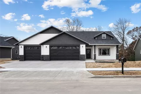 1130 Craven Ct, Eau Claire, WI 54703