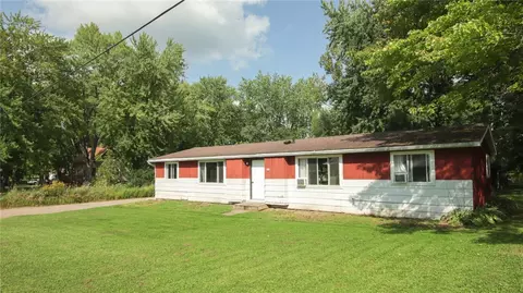 413 N 8th St #A & B, Cornell, WI 54732 photo 2
