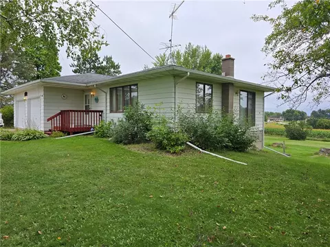 813 N 8th St, Black River Falls, WI 54615