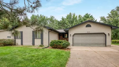 902 Pamela Pl, Eau Claire, WI 54701