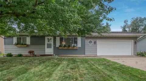 1707 Meadow Ln, Eau Claire, WI 54701
