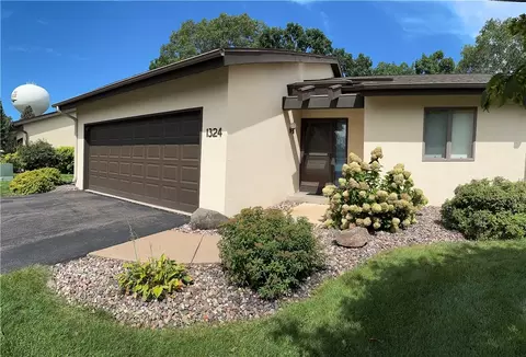 1324 Knollwood Trl, Altoona, WI 54720
