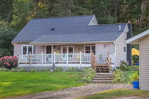 215 Sandy Hill Dr, Augusta, WI 54722