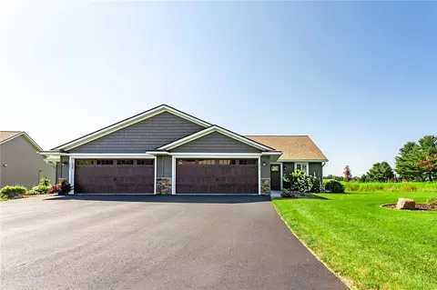 1879 Willow Creek Pkwy, Chippewa Falls, WI 54729