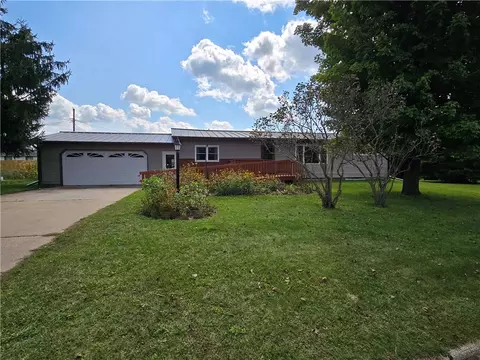 511 E Taft St, Blair, WI 54616