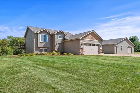1416 131st Ave, New Richmond, WI 54017