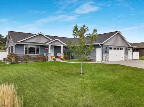 6364 Aspen Ridge Dr, Eau Claire, WI 54703