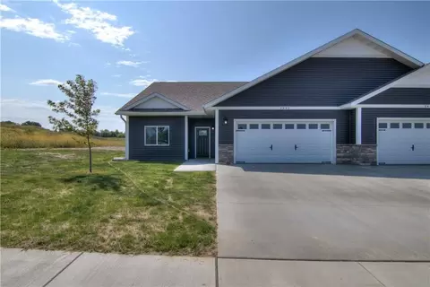 3445 Iris Dr, Eau Claire, WI 54703