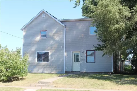 311 Pearl St, Boscobel, WI 53805