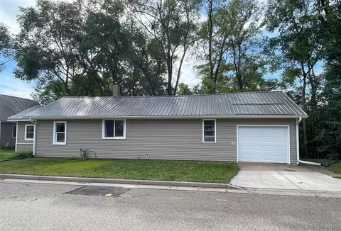 531 Cedar St, Eau Claire, WI 54703
