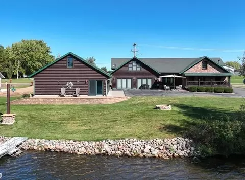 1900 9th Ave, Bloomer, WI 54724