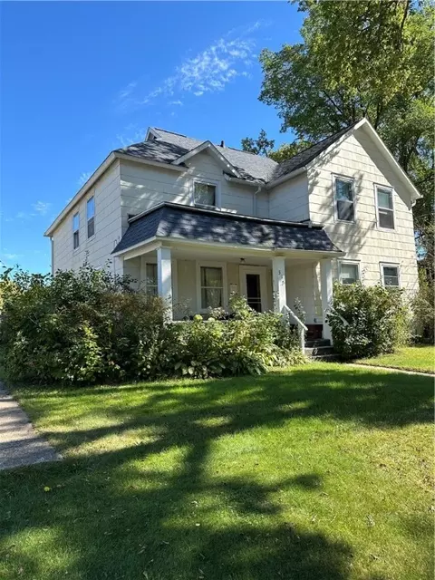 315 N 6th St #1-3, Black River Falls, WI 54615