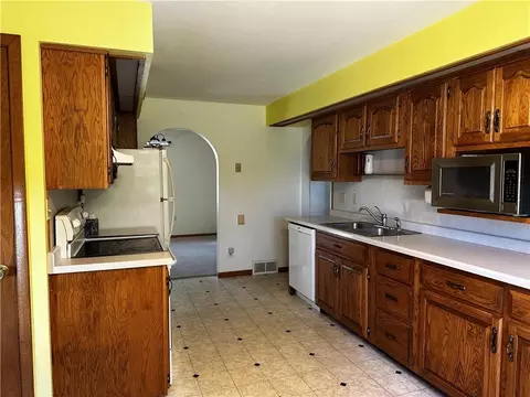 Kitchen - 207 E Rusch St, Thorp, WI 54771 photo 1 of 5