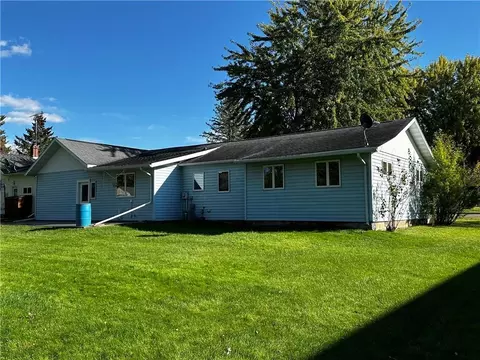 Exterior - 207 E Rusch St, Thorp, WI 54771 photo 5 of 5