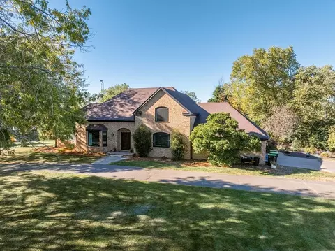 s7370 Ridgewood Drive, Eau Claire, WI 54701