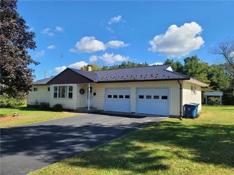 220 S Main St, Bruce, WI 54819