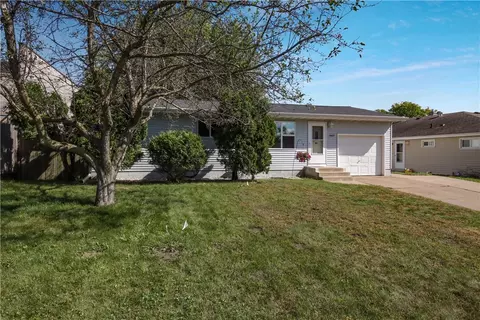 2627 Pomona Dr, Eau Claire, WI 54701