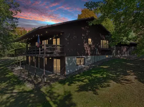 726 8th Ave, Clayton, WI 54004