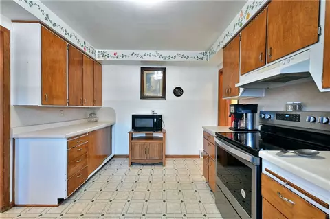 313 Elm St, Spooner, WI 54801 photo 17