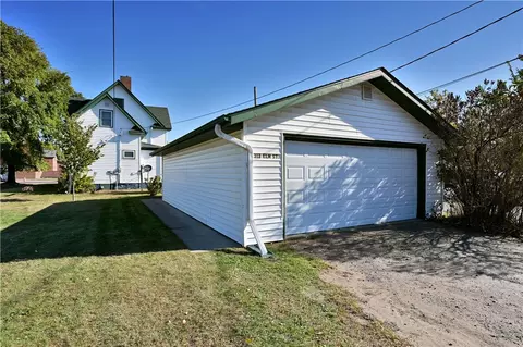313 Elm St, Spooner, WI 54801 photo 40