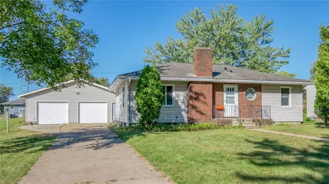 844 Maple St, Chippewa Falls, WI 54729