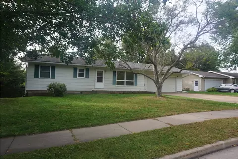 2024 Ruby Ln, Eau Claire, WI 54703