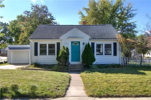 2044 12th St, Eau Claire, WI 54703