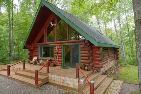 2446 N Loons Bay Rd, Weyerhaeuser, WI 54895