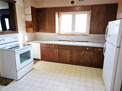 Kitchen - 1276 9th St, Barron, WI 54812 photo 3 of 5