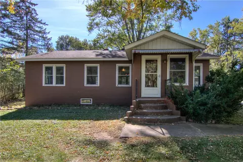 734 Park Ridge Dr, Eau Claire, WI 54703