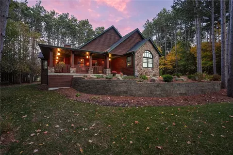 e4485 Pinewood Circle, Eleva, WI 54738 photo 2