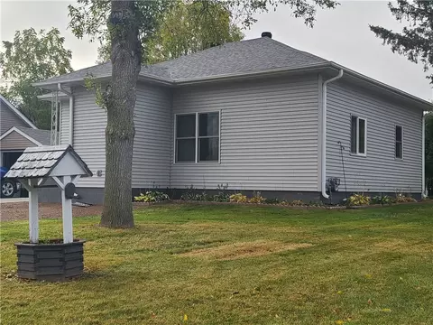 346 Euclid Ave, Barron, WI 54812 photo 7