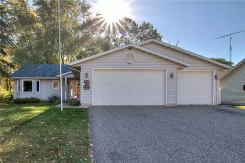 3237 Fern Ct, Eau Claire, WI 54703