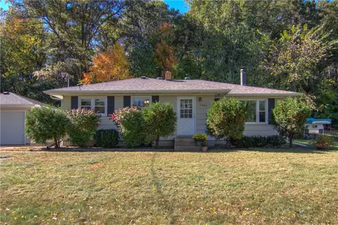 3460 Blakeley Ave, Eau Claire, WI 54701
