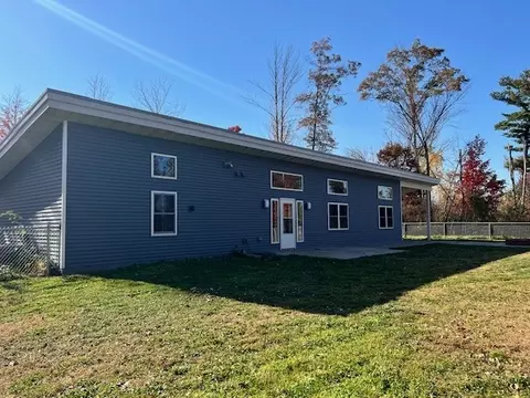 2416 10 12 Ave, Cameron, WI 54822